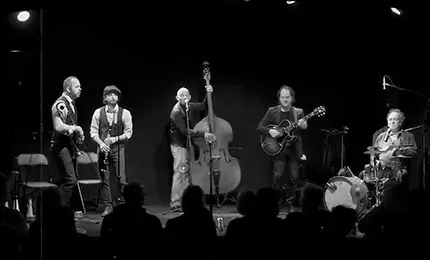 La vidéo (pas la même) du Jazz Chamber Orchestra !